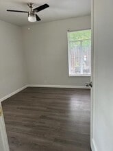 1221 W Thorain Blvd in San Antonio, TX - Building Photo - Building Photo