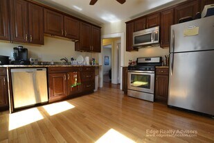 74 Leicester St, Unit 2 in Boston, MA - Building Photo