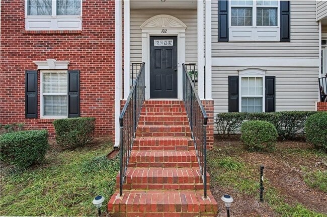 102 Weatherstone Square Dr in Woodstock, GA - Building Photo - Building Photo