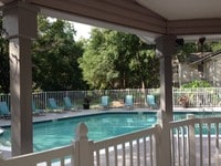 Country Club Apartments