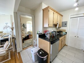 733 Parker St, Unit 3 in Boston, MA - Building Photo - Building Photo