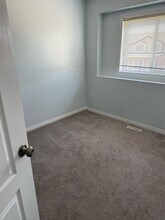 3814 Dewdney Ave E in Regina, SK - Building Photo - Building Photo