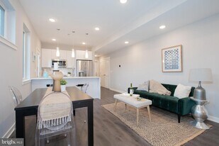 1534 Ridge Ave, Unit 202 in Philadelphia, PA - Building Photo