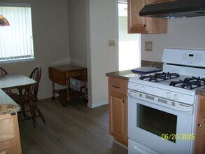57 Country Walk, Unit 57 Country Walk in Shelton, CT - Building Photo - Building Photo