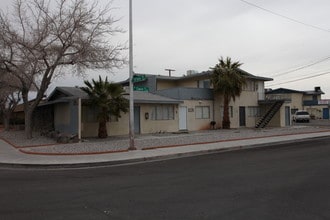 Mountain View Apartments in Las Vegas, NV - Building Photo - Building Photo