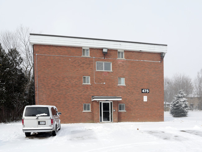 475 Parkside Dr in Waterloo, ON - Building Photo - Building Photo