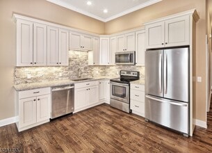 27 Central Ave in Caldwell, NJ - Building Photo - Building Photo