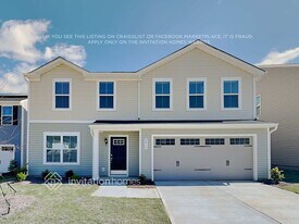 3015 Bouquet St in Charlotte, NC - Building Photo