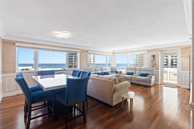 property at 3000 Holiday Dr