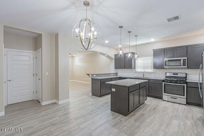 15120 Design Ct in El Paso, TX - Building Photo - Building Photo