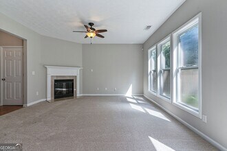 6126 Allpoint Way, Unit H10 in Fairburn, GA - Building Photo - Building Photo