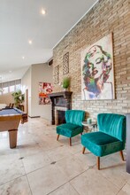 7307 Spring Valley Rd in Dallas, TX - Building Photo - Building Photo
