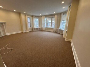 6332 N Francisco Ave, Unit 2 in Chicago, IL - Foto de edificio - Building Photo