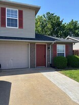 3409 SW Victoria Pl in Bentonville, AR - Building Photo