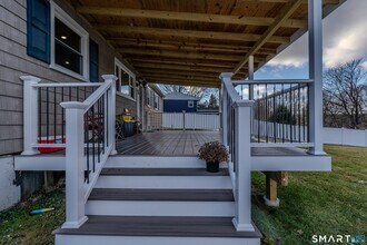 24 Park Ln W in New Milford, CT - Building Photo - Building Photo