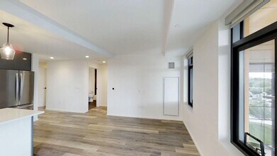 345 Harrison Ave in Boston, MA - Foto de edificio - Building Photo