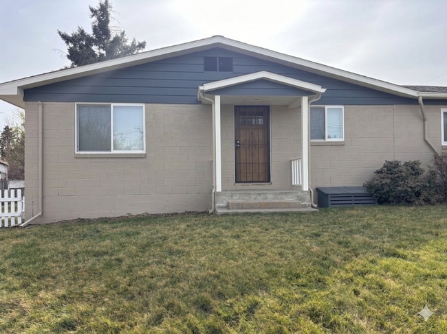 102 Peach St, Unit A