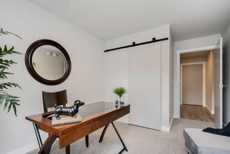 Urban Square in Winnipeg, MB - Building Photo - Building Photo