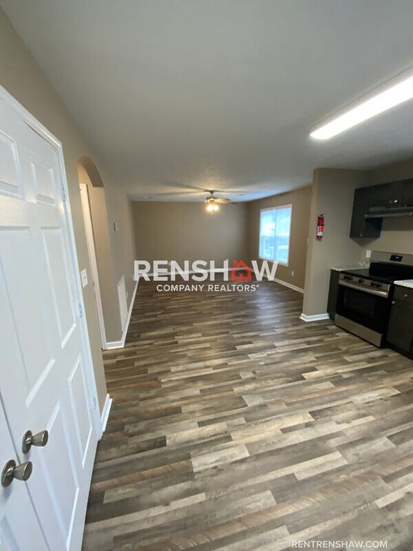 477 Dana St in Dyersburg, TN - Building Photo - Building Photo