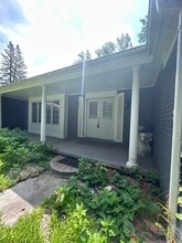 429 Bella Vista Dr in Grand Blanc, MI - Building Photo - Building Photo