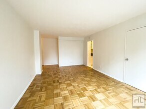 EAST 49 STREET, Unit 6D in New York, NY - Foto de edificio - Building Photo