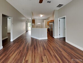 1559 Guardian Dr in Jacksonville, FL - Building Photo - Building Photo