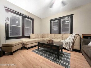 208 14th Ave in Belmar, NJ - Building Photo - Building Photo