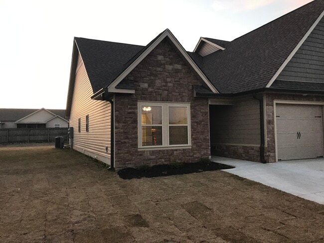81 Morning Mist Dr in Rossville, GA - Building Photo - Building Photo