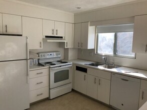 26 John St in Brookline, MA - Building Photo - Building Photo