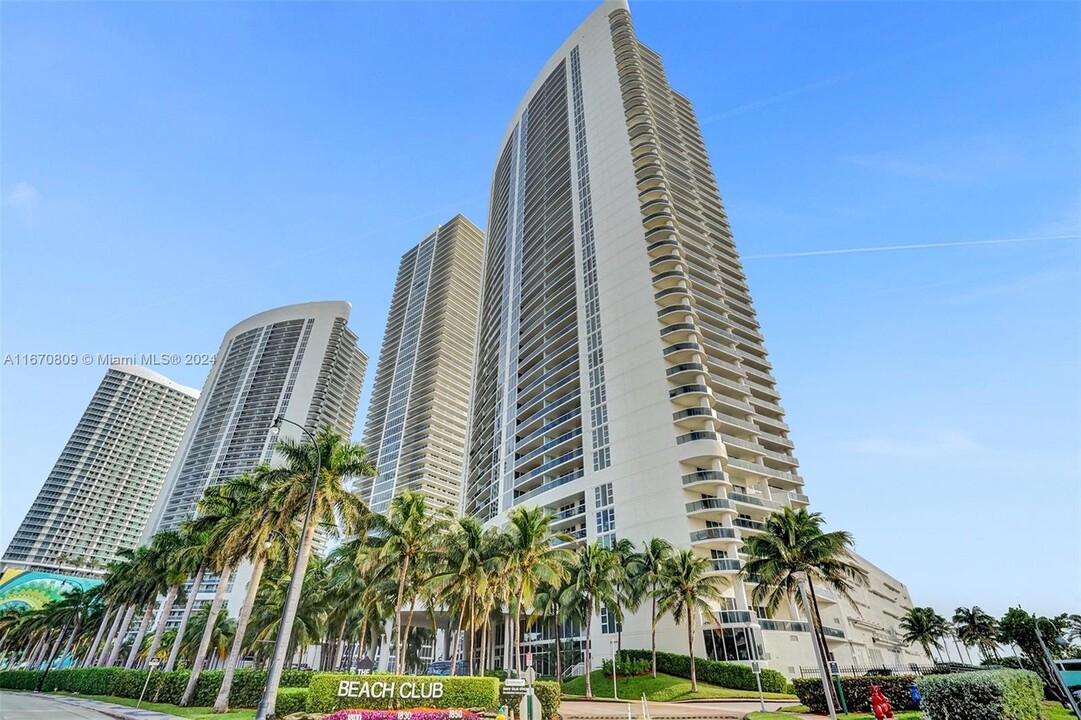 1850 S Ocean Dr, Unit #2003 in Hallandale Beach, FL - Foto de edificio