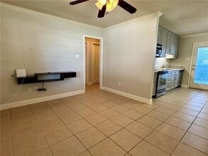 6569 Center St in New Orleans, LA - Building Photo - Building Photo