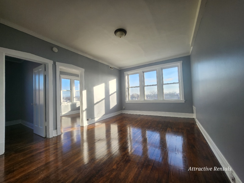 1160 S Mason Ave in Chicago, IL - Building Photo