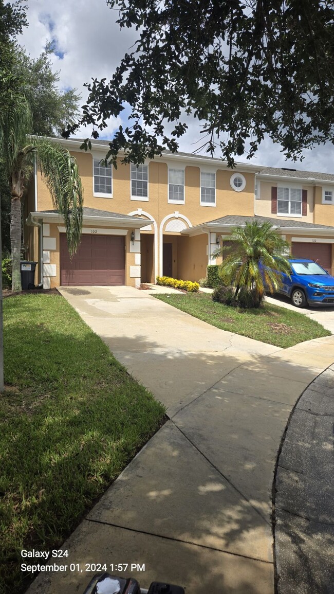 102 Chelsea Dr in Davenport, FL - Building Photo - Building Photo