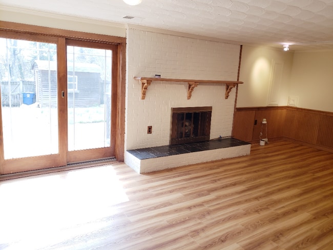 property at 113 Davis Ave SW