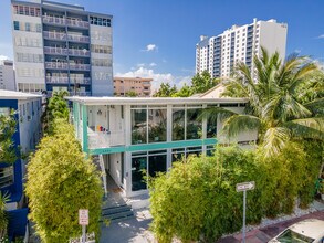 South Harding Apartments in Miami Beach, FL - Building Photo - Primary Photo