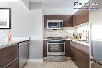 360 E 65th St in New York, NY - Building Photo - Building Photo