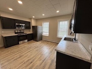 174 Ridge St in Emmaus, PA - Building Photo - Building Photo