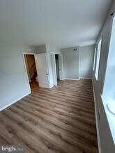 521 S Wolfe St in Baltimore, MD - Foto de edificio - Building Photo