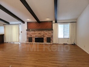 2410 W Plumb Ln in Reno, NV - Building Photo - Building Photo