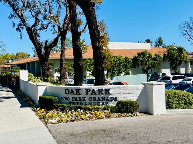 4738 Park Granada in Calabasas, CA - Building Photo - Building Photo