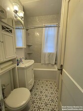 153 Strathmore Rd, Unit 2 in Boston, MA - Building Photo - Building Photo