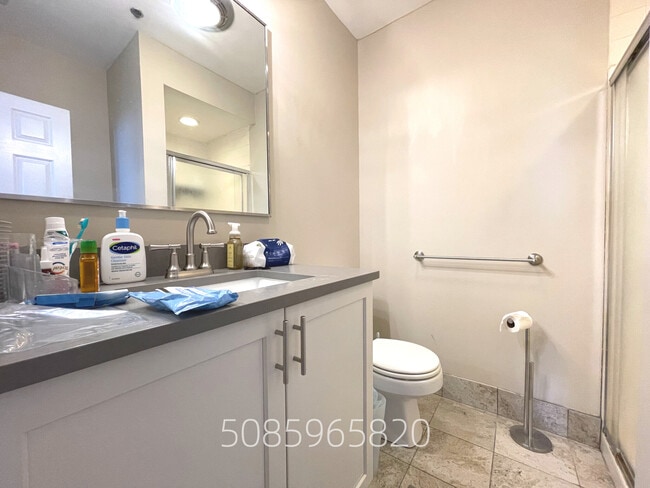 5 Davis Ave, Unit 2 in Brookline, MA - Building Photo - Building Photo