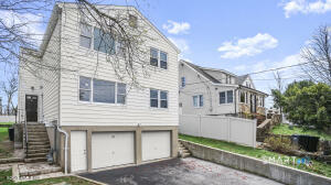 27 High St in Greenwich, CT - Building Photo