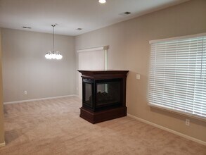 14261 Shadywood Dr in Sterling Heights, MI - Building Photo - Building Photo