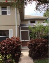 2813 SW Lakemont Pl in Palm City, FL - Building Photo - Building Photo