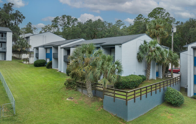 Acasa High Road in Tallahassee, FL - Foto de edificio - Building Photo