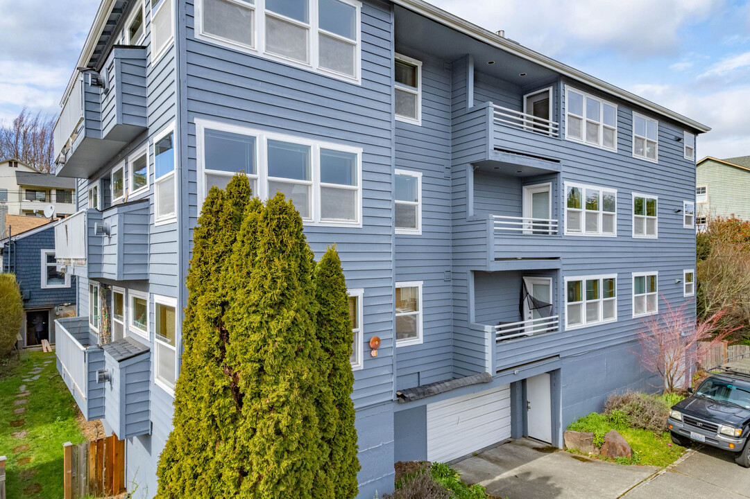 ANNIE'S GARDEN CONDOMINIUM in Seattle, WA - Building Photo