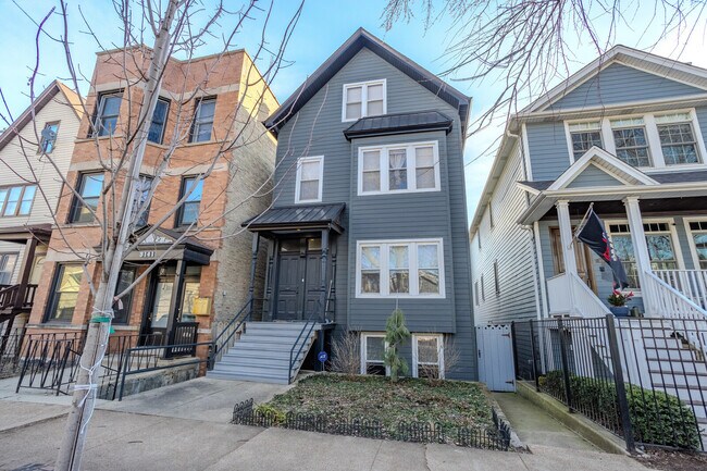 property at 3139 N Oakley Ave