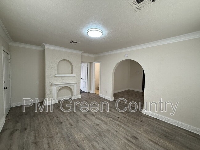 1447 N Lewis Pl in Tulsa, OK - Building Photo - Building Photo