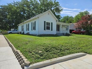 2158 N Boonville Ave in Springfield, MO - Building Photo - Building Photo